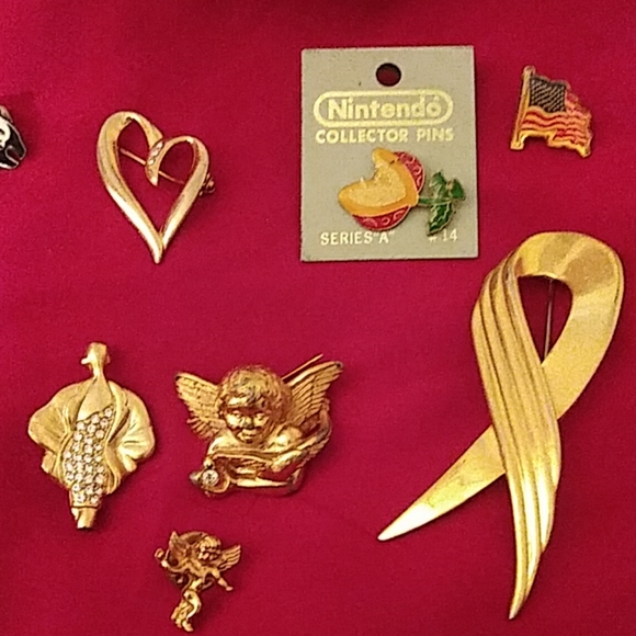 Pins - Picture 2 of 3